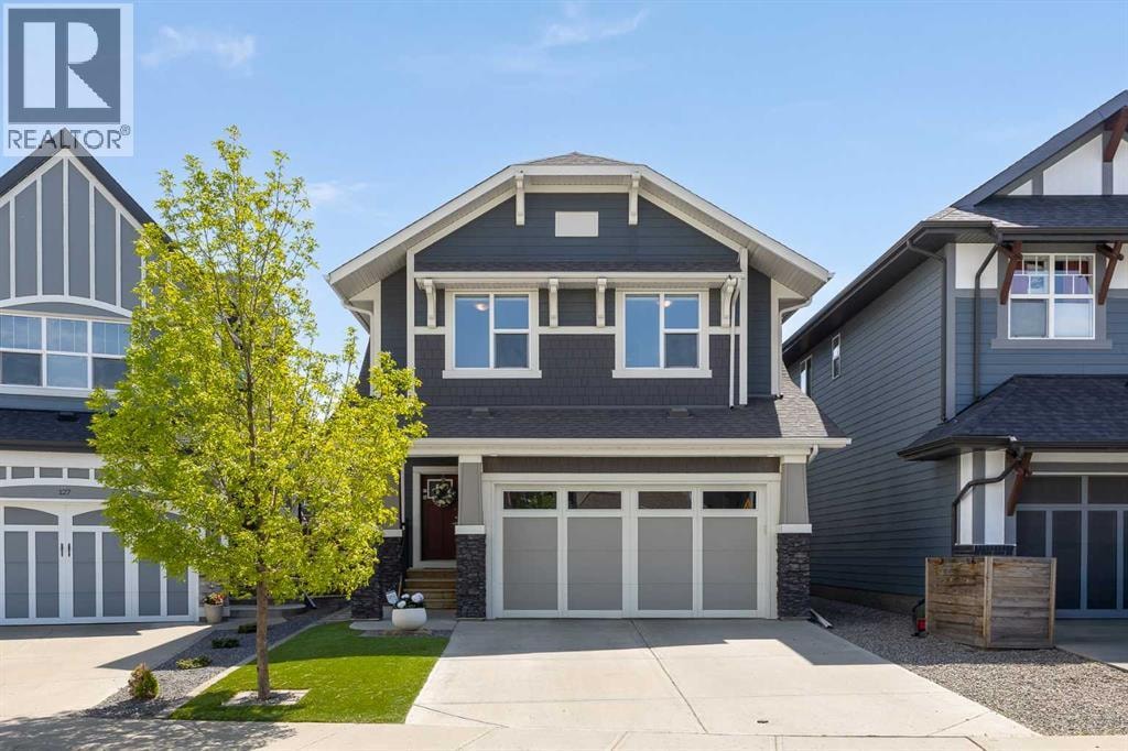123 Masters Rise SE — photo 1