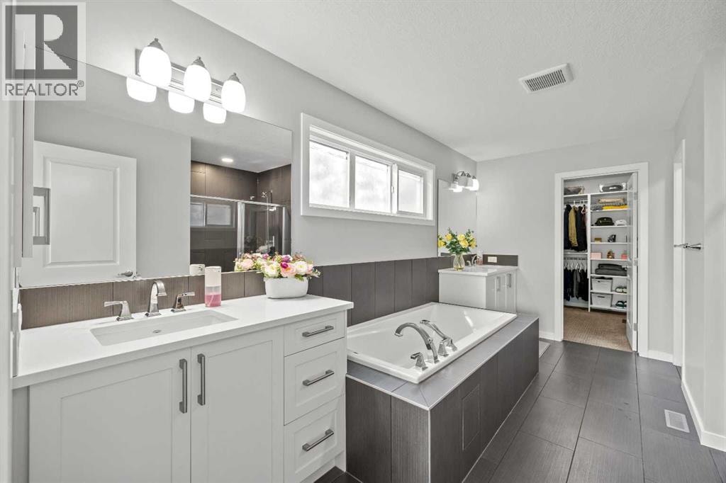 123 Masters Rise SE — photo 27