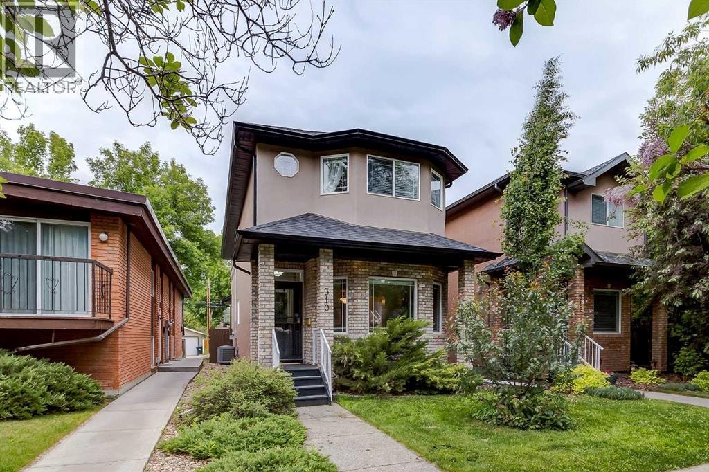 310 8 Avenue NE — photo 2
