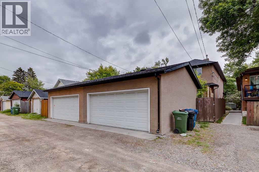 310 8 Avenue NE — photo 46