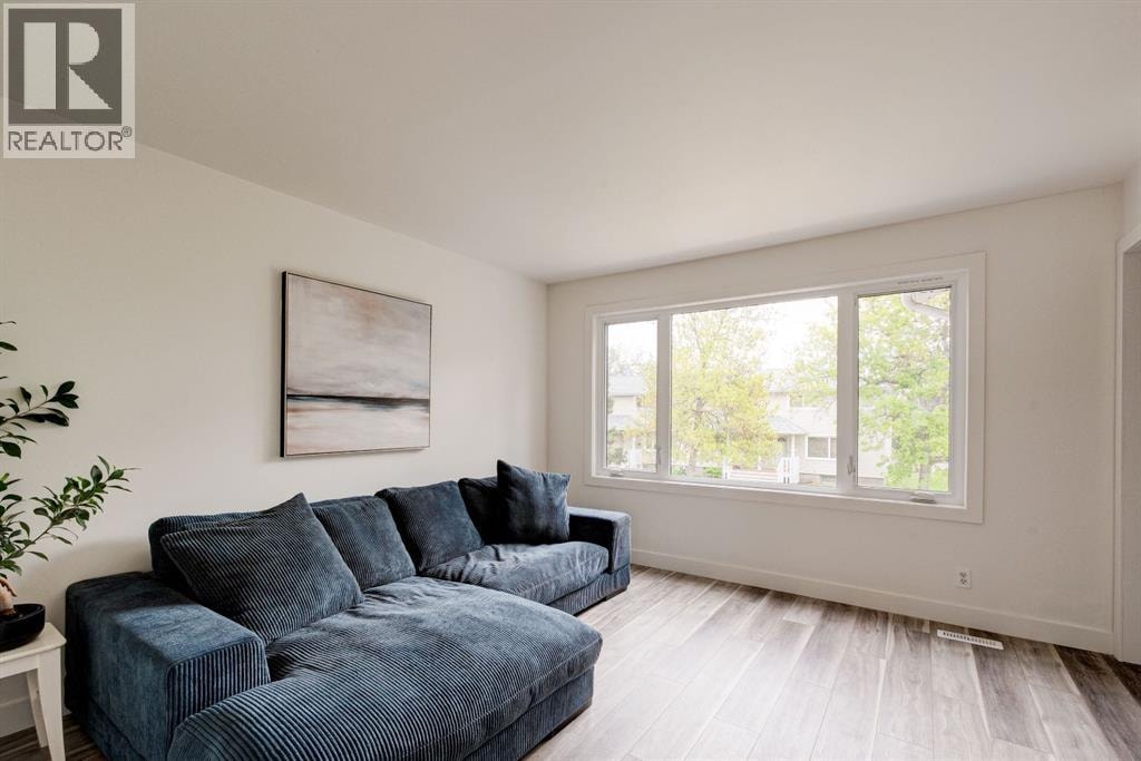322 Killarney Glen Court SW — photo 17