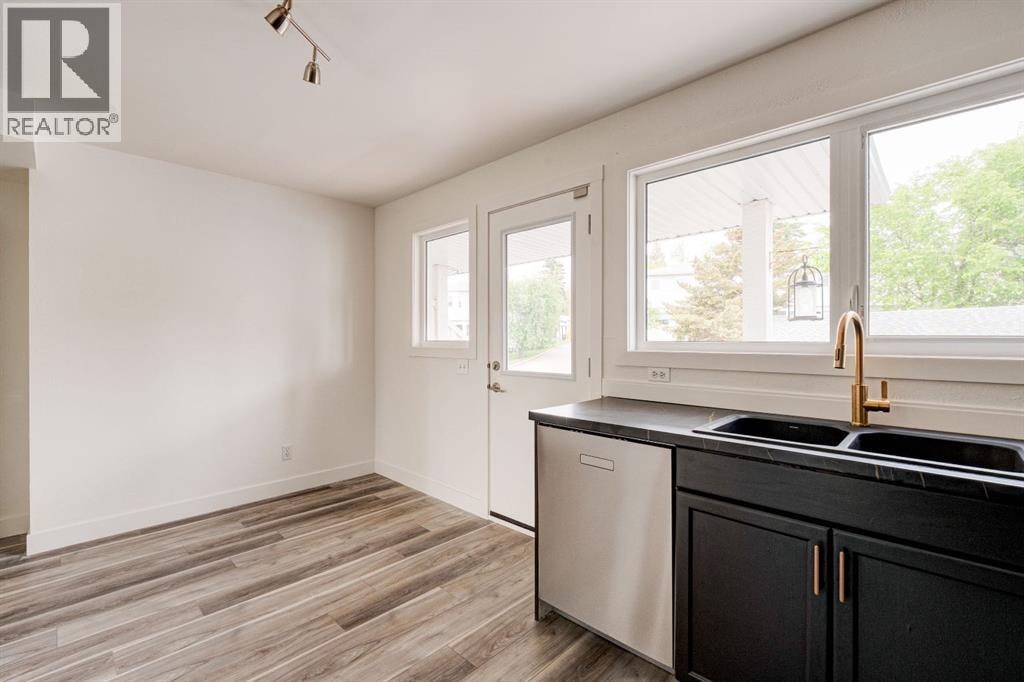 322 Killarney Glen Court SW — photo 11