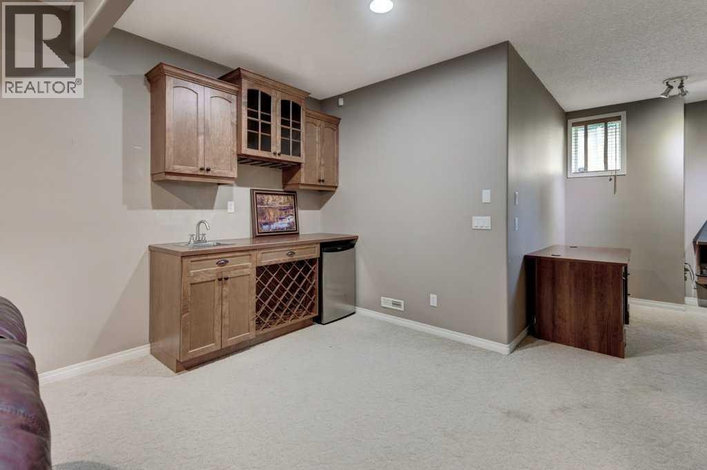 37 Wentworth Gardens SW — photo 24