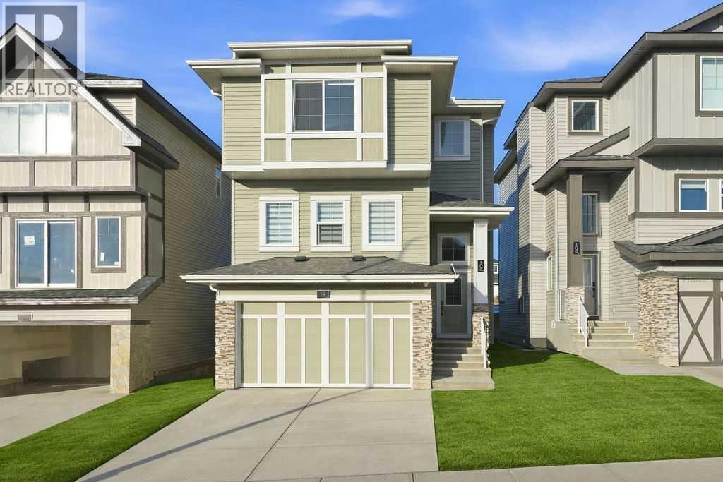 105 Heritage Boulevard — photo 1
