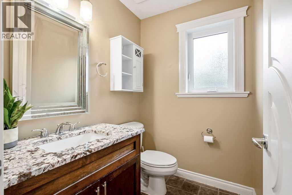 105 Lang Place — photo 23