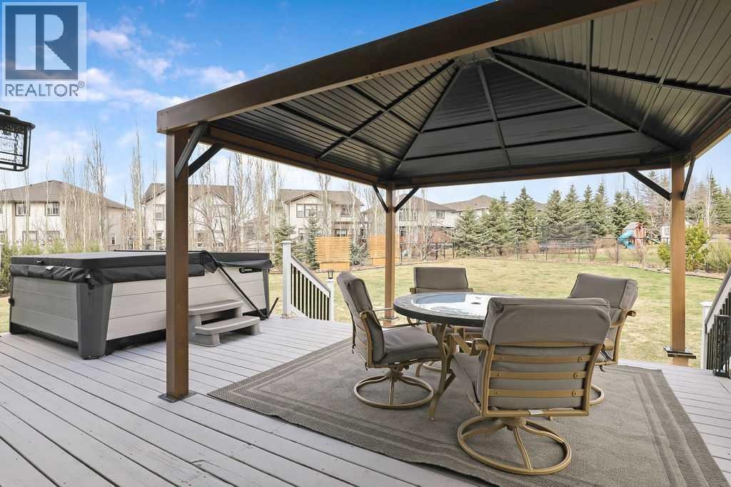 105 Lang Place — photo 46