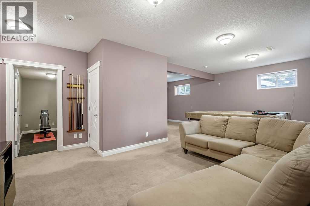 105 Lang Place — photo 42