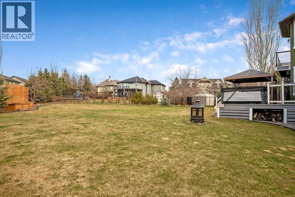 105 Lang Place — photo 49