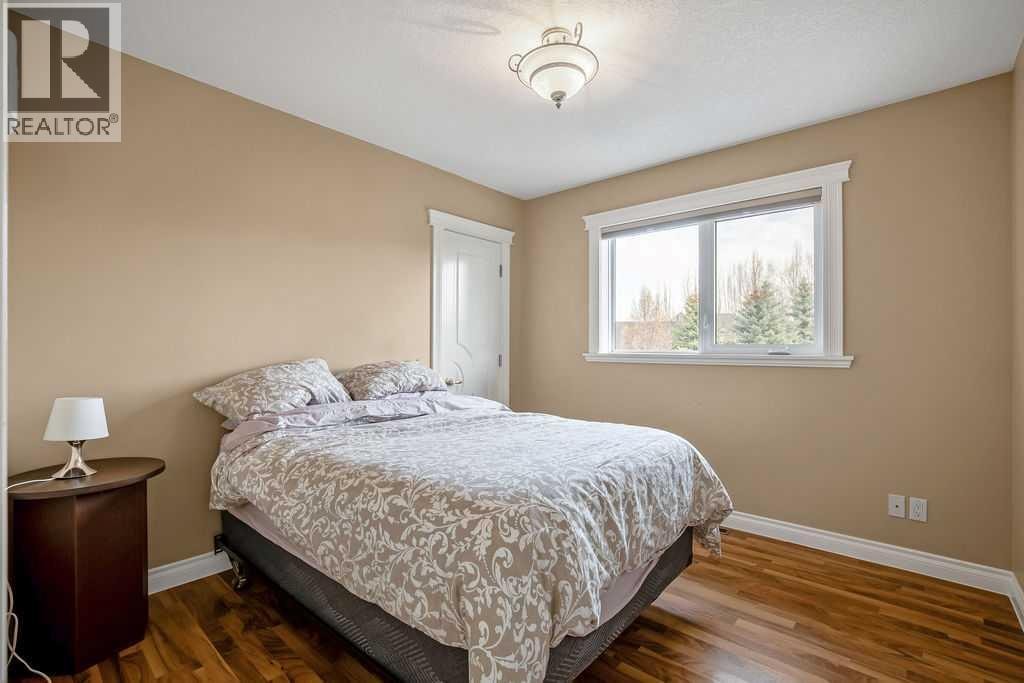 105 Lang Place — photo 34