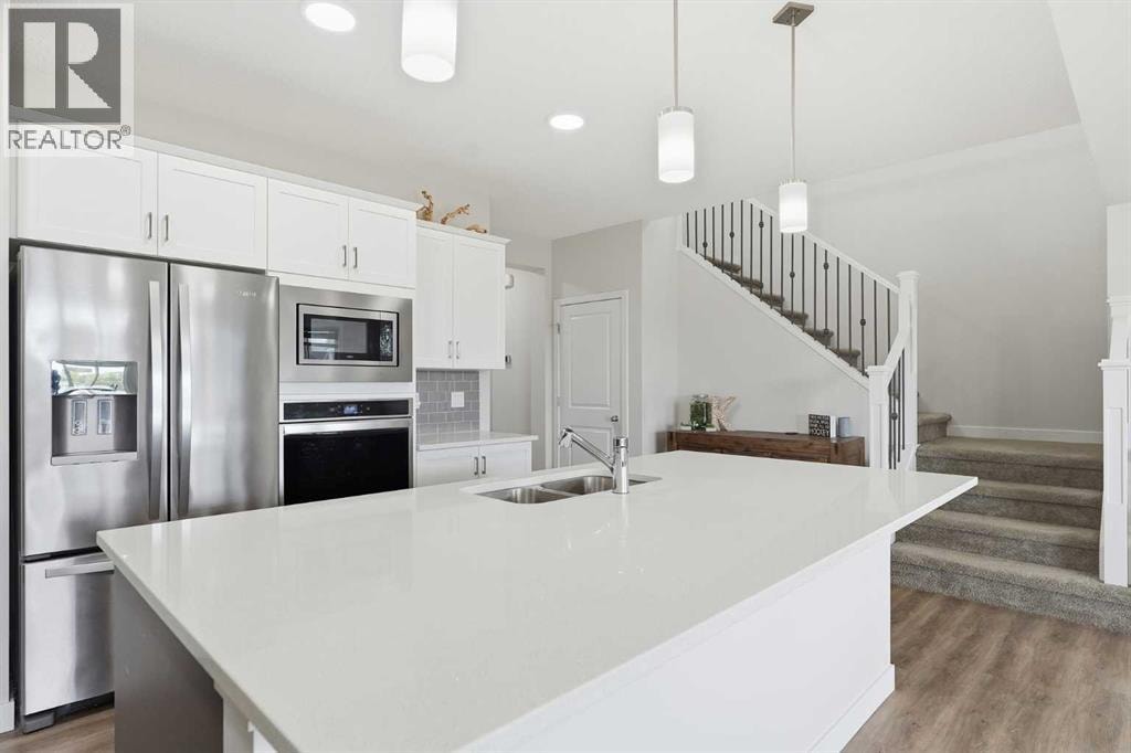 15 Lawrence Green SE — photo 12