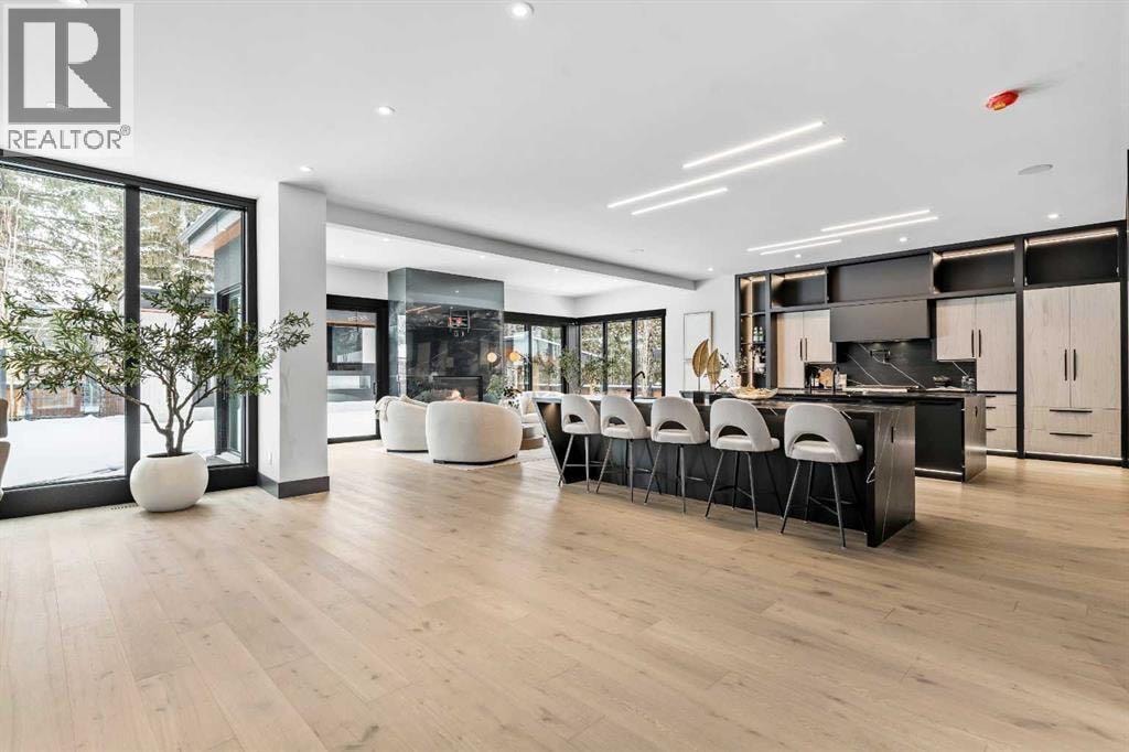 1016 Beverley Boulevard SW — photo 13