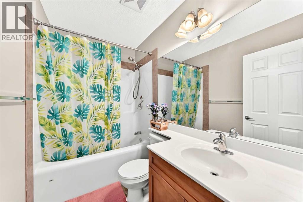38 Royal Oak Grove NW — photo 29