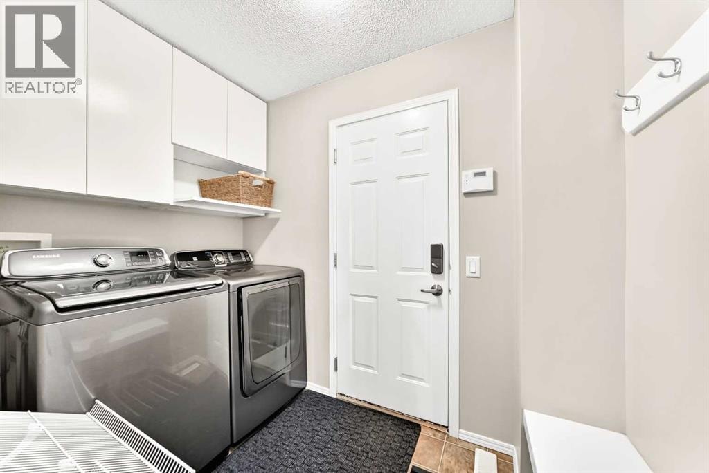38 Royal Oak Grove NW — photo 19