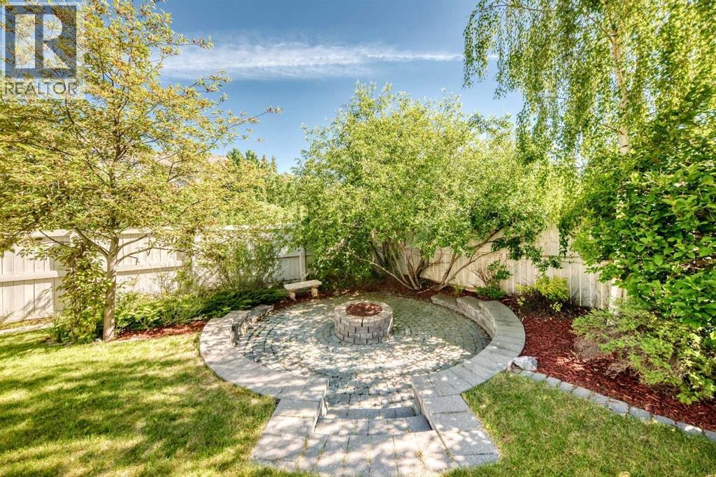 38 Royal Oak Grove NW — photo 50