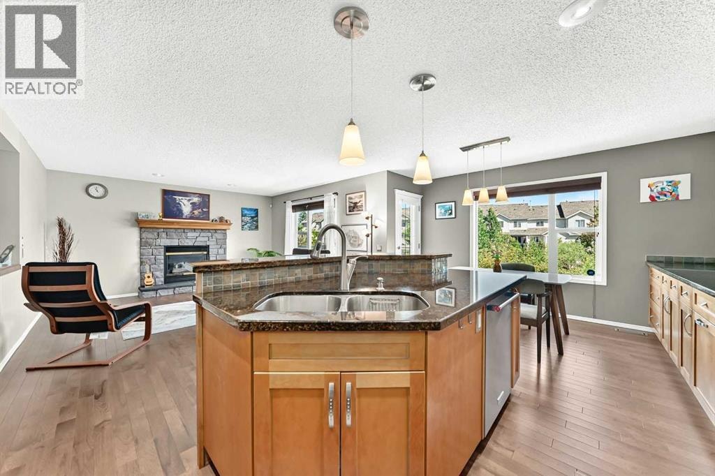 38 Royal Oak Grove NW — photo 10