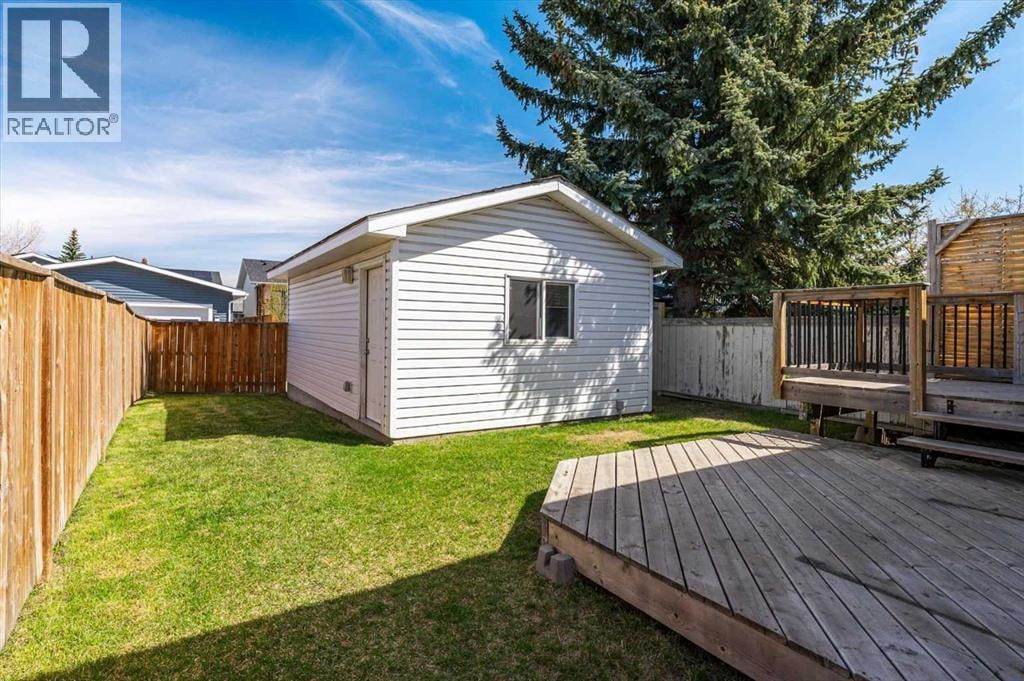 96 Jensen Crescent NE — photo 29