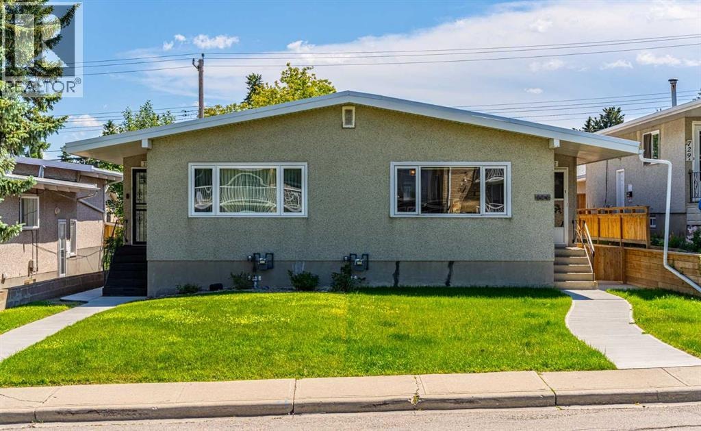 727 67 Avenue SW — photo 2
