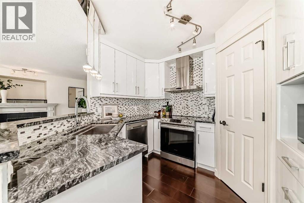 262 Coventry Court NE — photo 5