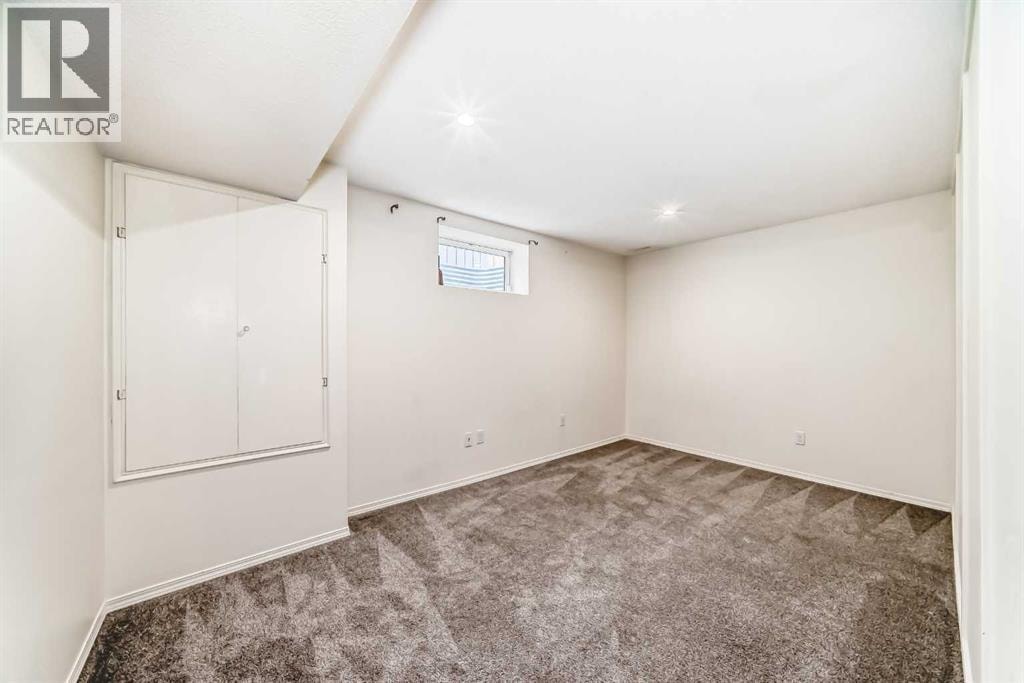 262 Coventry Court NE — photo 32