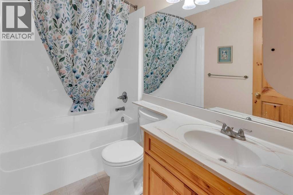 124 Gleneagles Terrace — photo 34