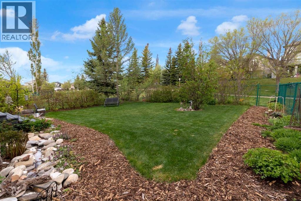 124 Gleneagles Terrace — photo 13