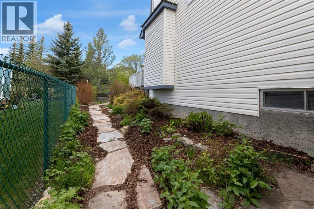 124 Gleneagles Terrace — photo 11