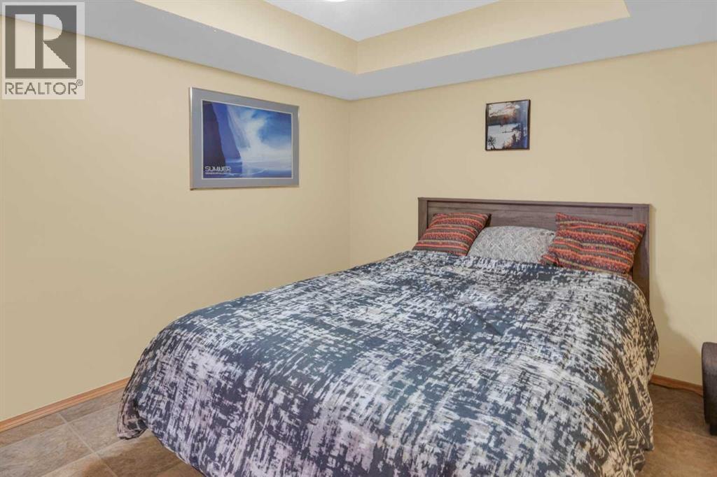 124 Gleneagles Terrace — photo 38