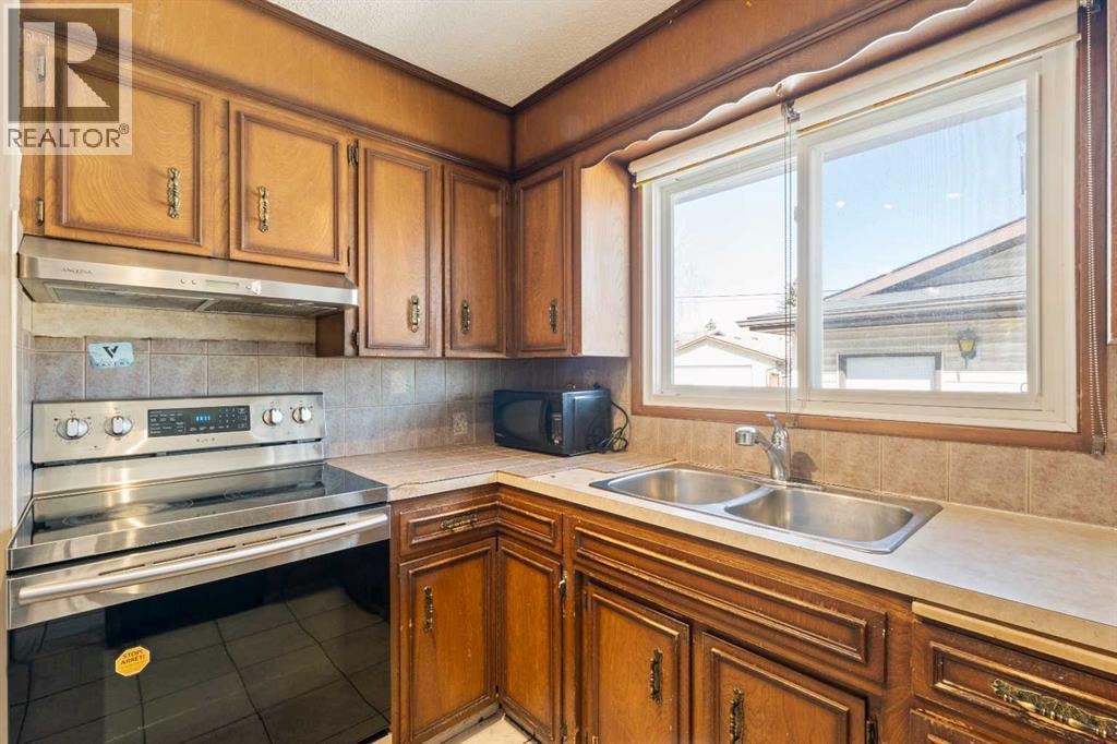 7003 Temple Drive NE — photo 8