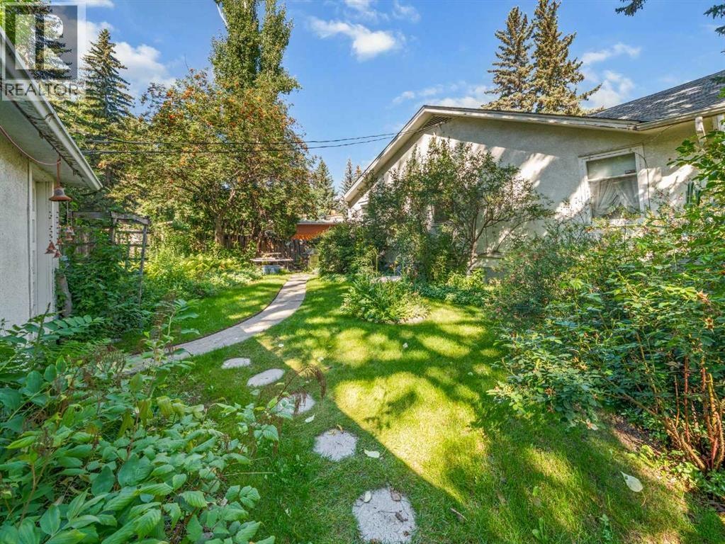 3205 4 Street SW — photo 10