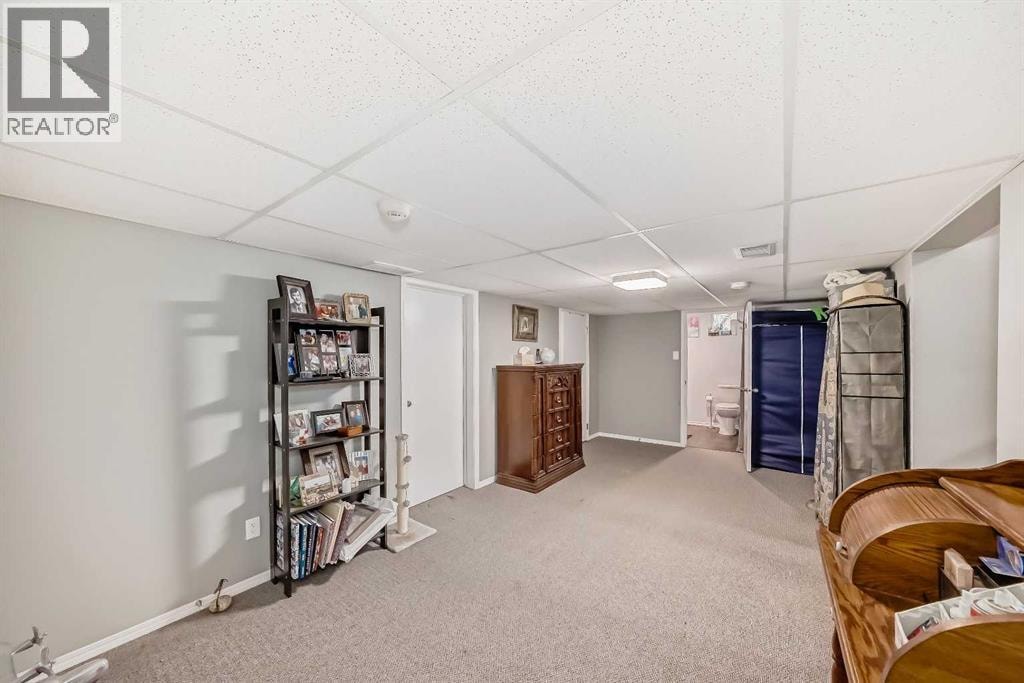 3205 4 Street SW — photo 25