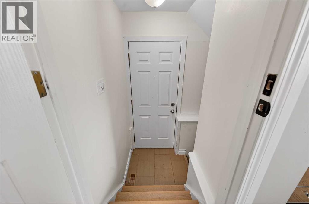2275 Flanders Avenue SW — photo 35