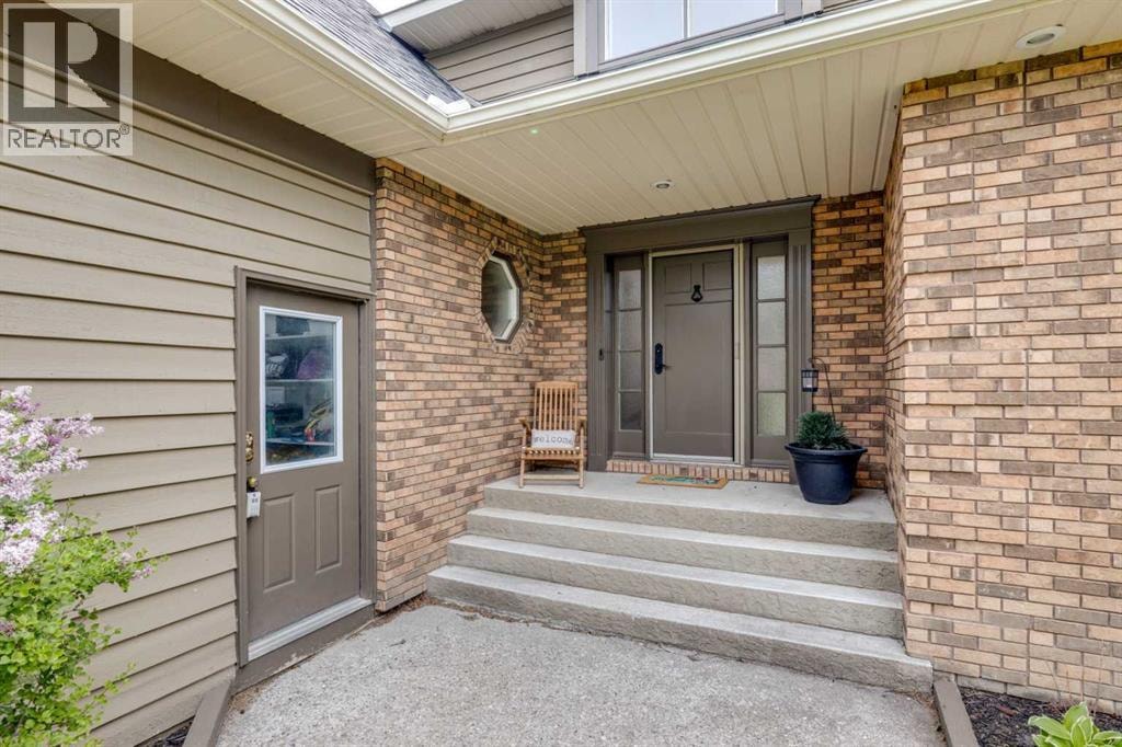 108 Redwood Meadows Drive — photo 6