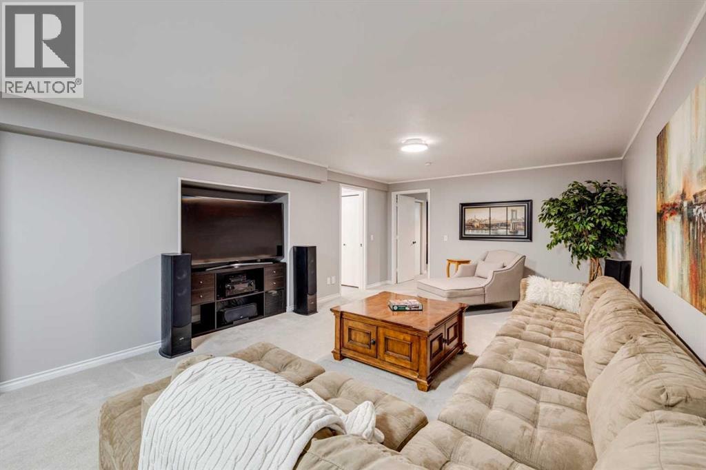 108 Redwood Meadows Drive — photo 35