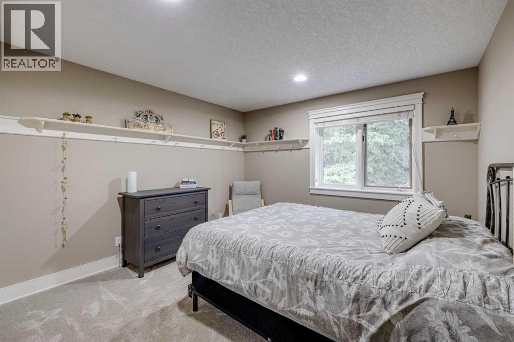 108 Redwood Meadows Drive — photo 30