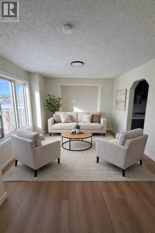 107 Harvest Oak Crescent NE — photo 2