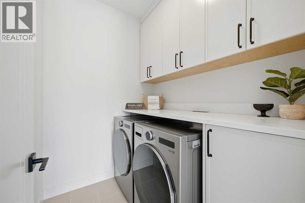 8140 47 Avenue NW — photo 35