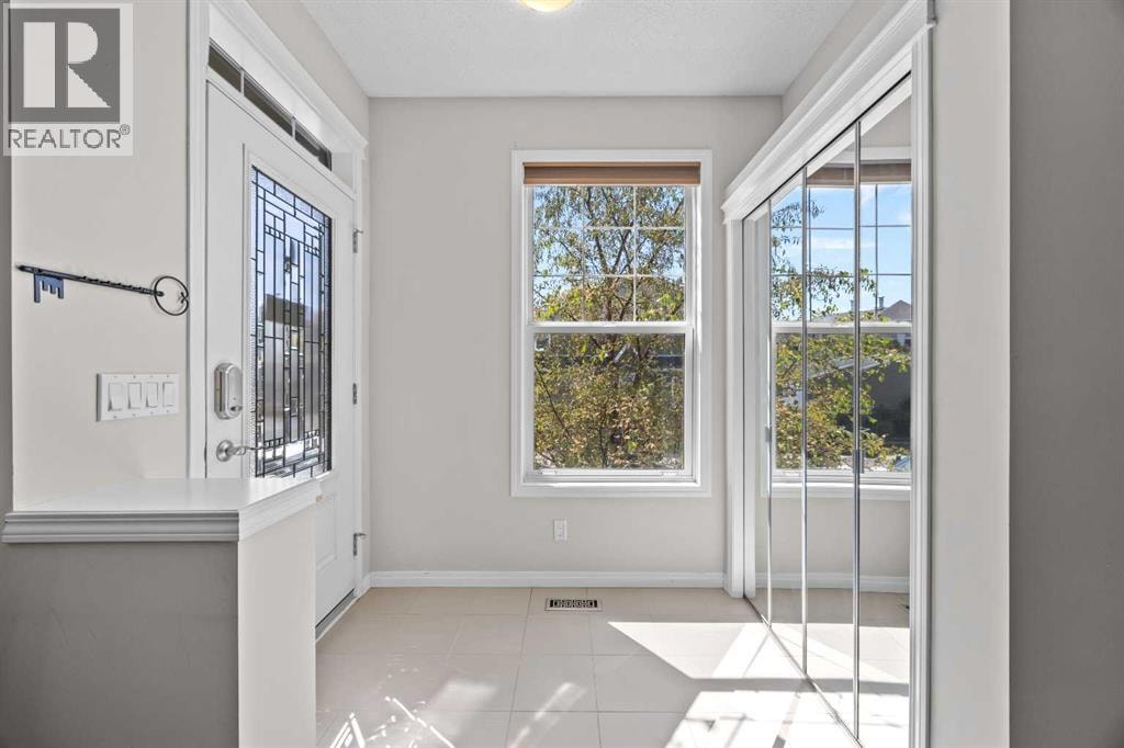 70 Auburn Crest Green SE — photo 2