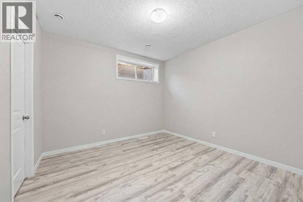 70 Auburn Crest Green SE — photo 29