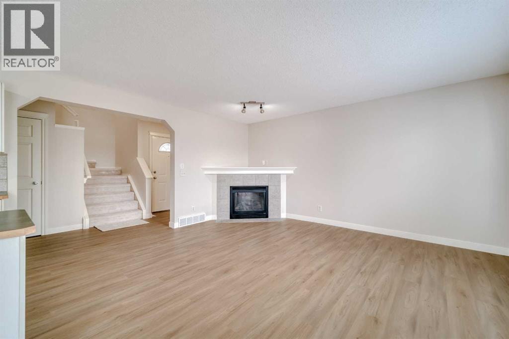 130 Somerglen Way SW — photo 12