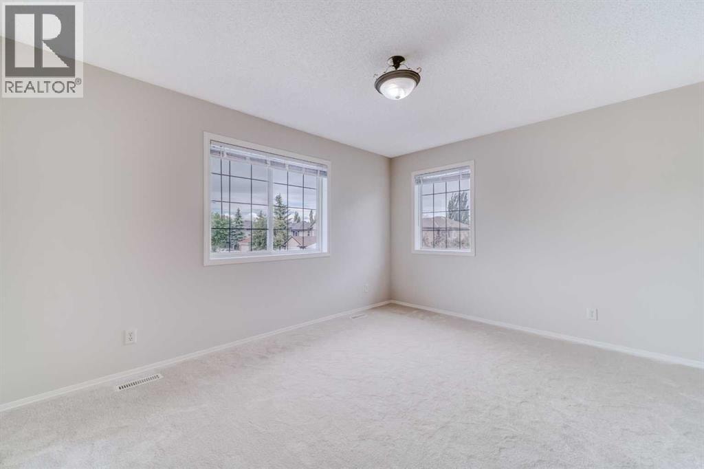 130 Somerglen Way SW — photo 28