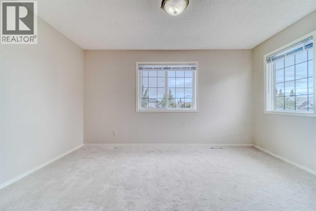 130 Somerglen Way SW — photo 45