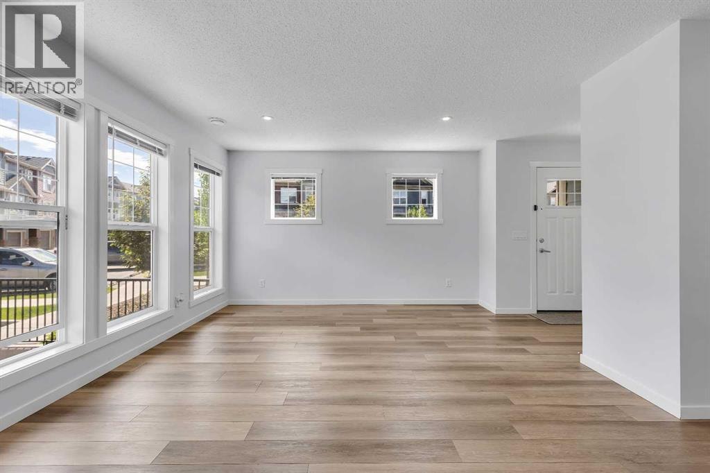 237 Cranbrook Square SE — photo 5