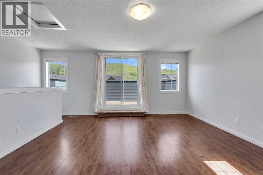 237 Cranbrook Square SE — photo 35
