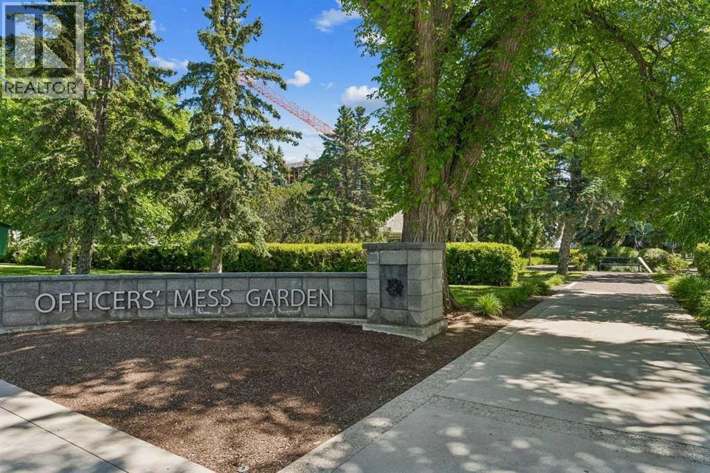 38 Victoria Cross Boulevard SW — photo 43
