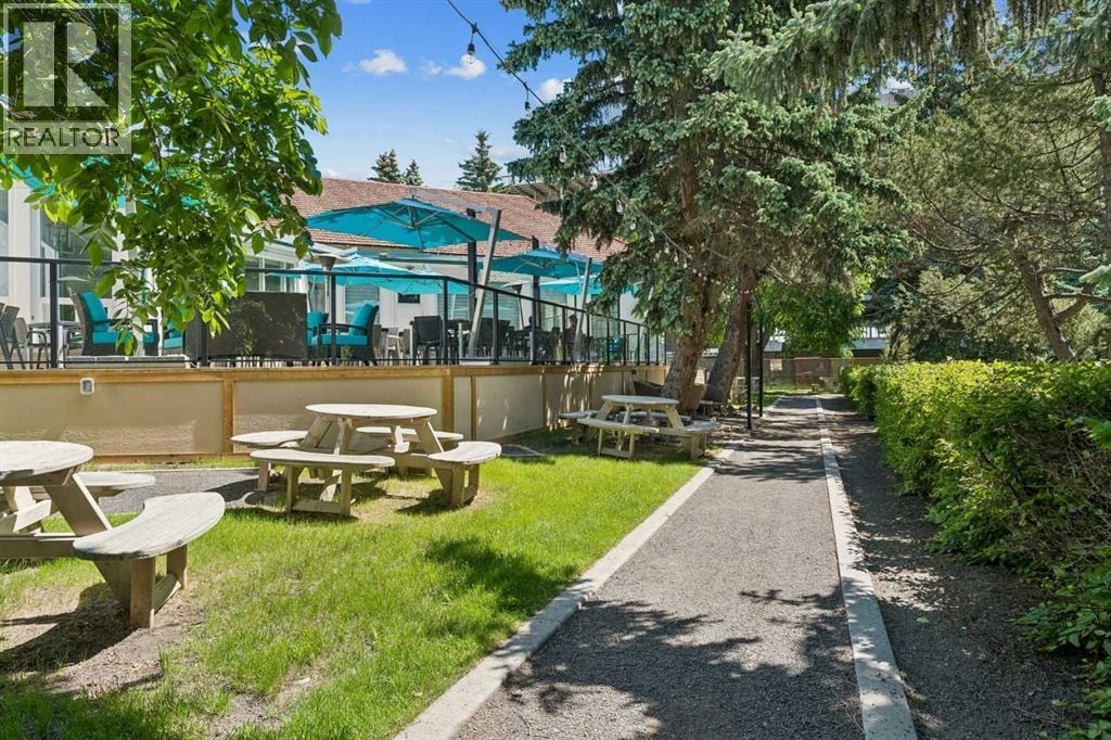 38 Victoria Cross Boulevard SW — photo 45