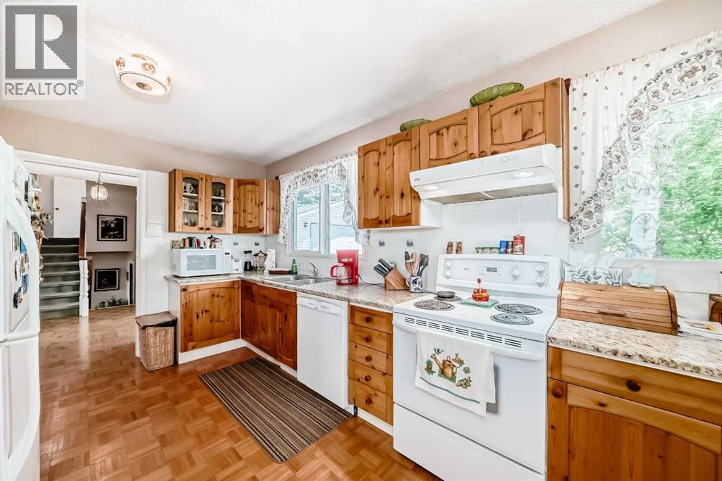10737 Eamon Road NW — photo 8