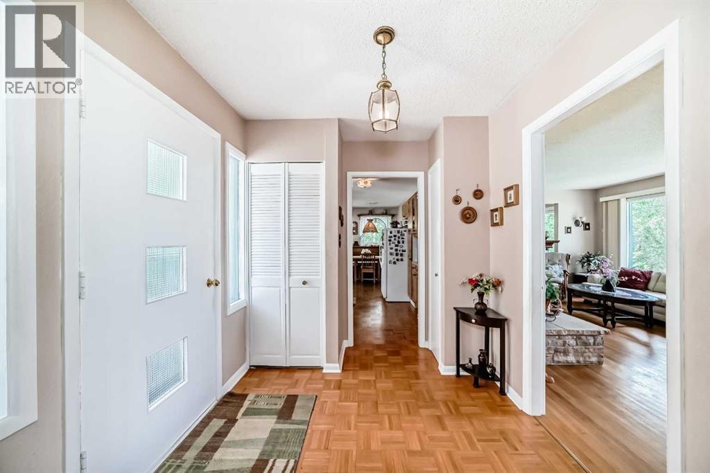 10737 Eamon Road NW — photo 5