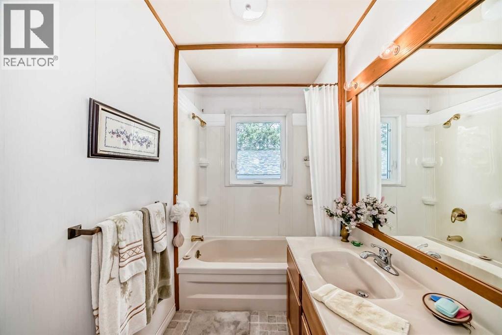 10737 Eamon Road NW — photo 21