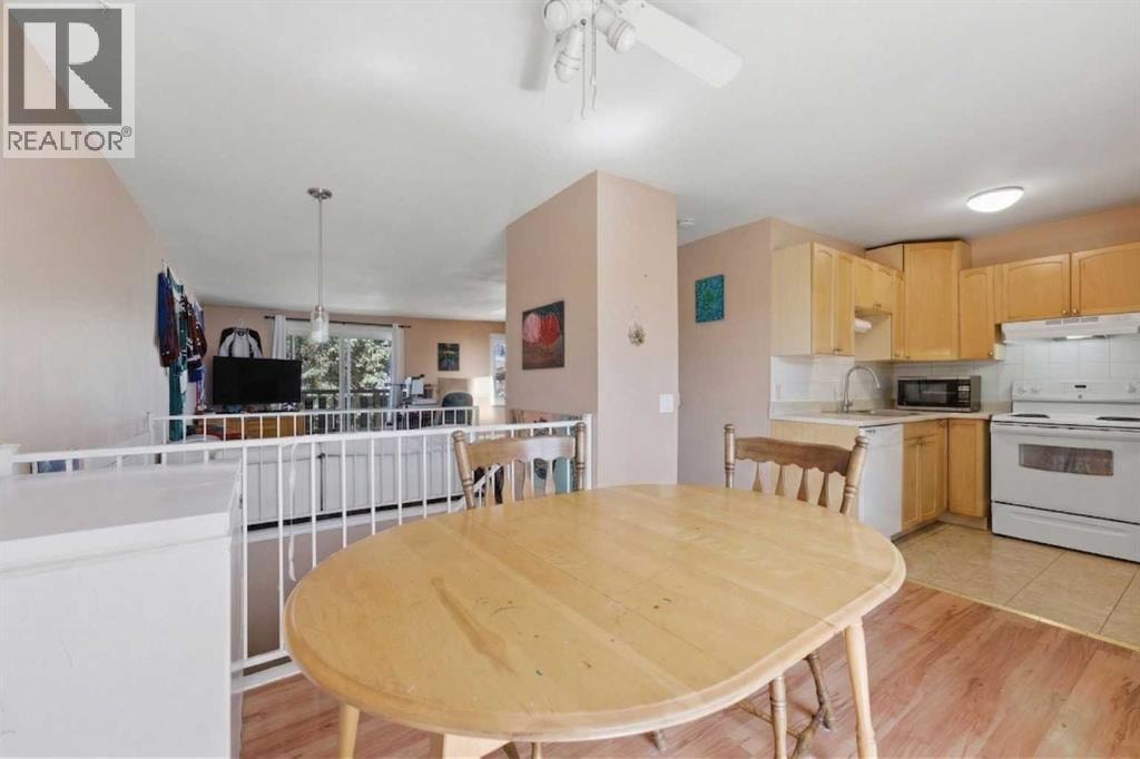 6333/6335 24 Avenue NE — photo 9