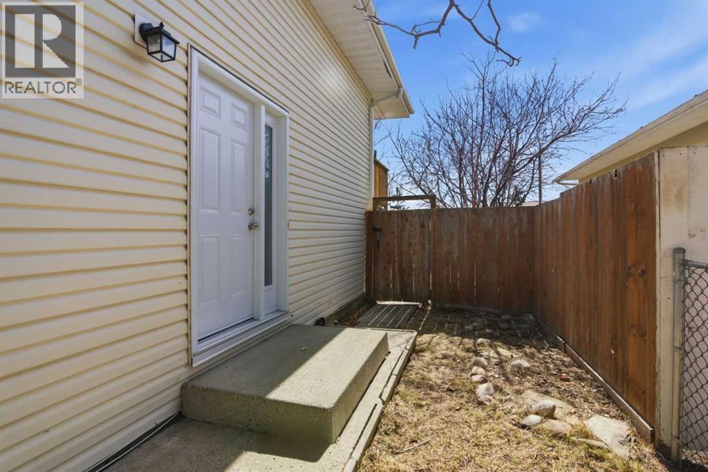 6333 24 Avenue NE — photo 3